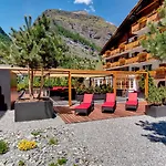 Hotel La Couronne & 4*