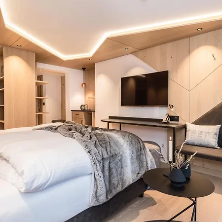 Hotel La Couronne &