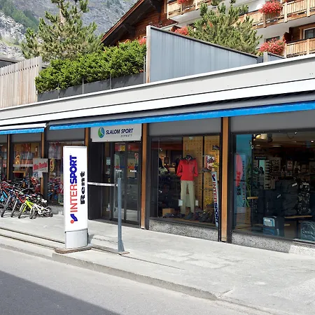 Hotell La Couronne & 4*