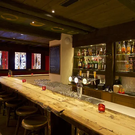 Hotell La Couronne &