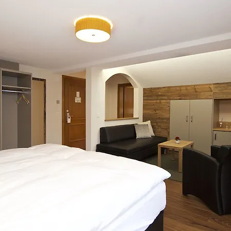Hotel La Couronne &