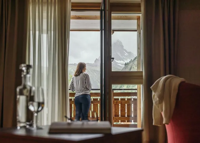 La Couronne & Hotell 4*