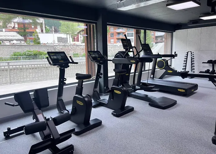 Hotell La Couronne & 4*