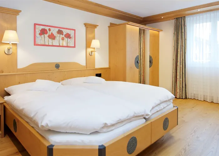 La Couronne & Hotell 4*