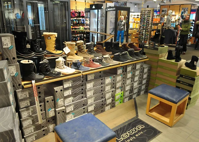 La Couronne & מלון צרמט