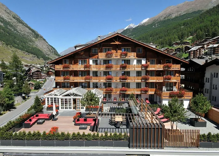 La Couronne & Hotell 4*