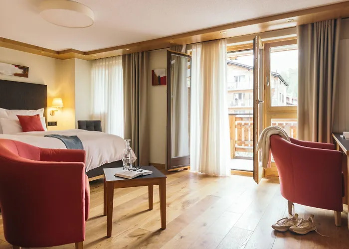 La Couronne & Hotell 4*