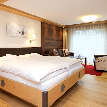 La Couronne & Ξενοδοχείο Ζερμάτ