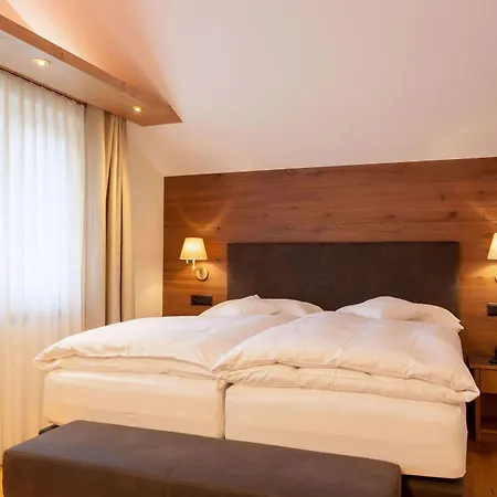 La Couronne & Ξενοδοχείο